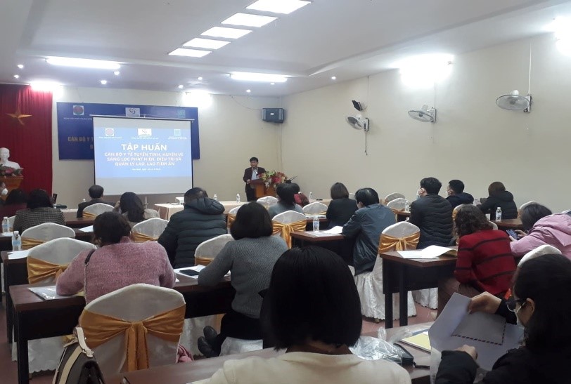 Dr. Kieu Dinh Vi, Director of Hoa Binh CDC delivers the opening speech of the training course